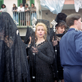 Semana Santa, Malaga/Spanien: Frauen in traditioneller Tracht